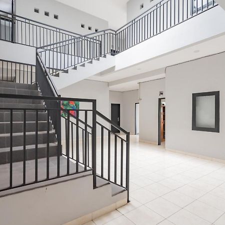 Reddoorz Near Exit Toll Pasteur 4 Hotel Бандунг Екстериор снимка