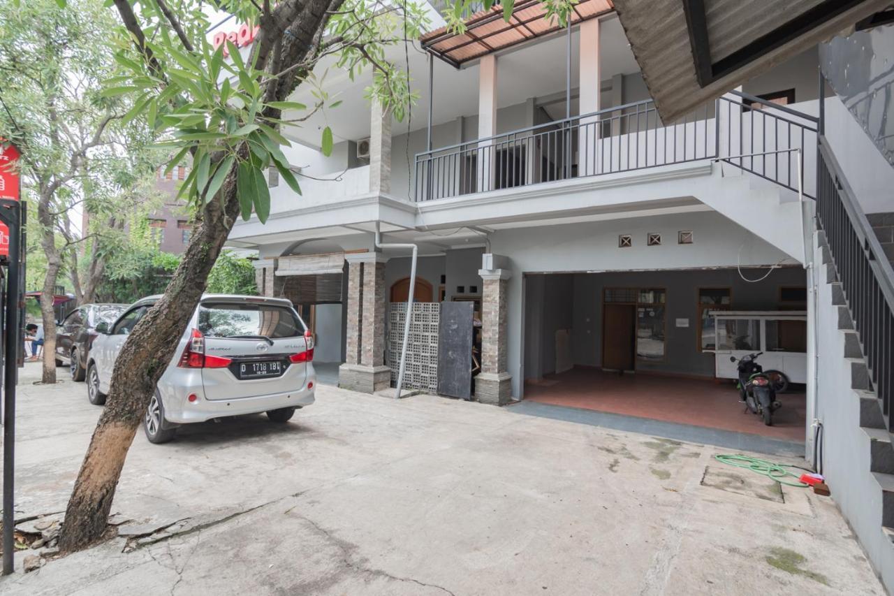 Reddoorz Near Exit Toll Pasteur 4 Hotel Бандунг Екстериор снимка